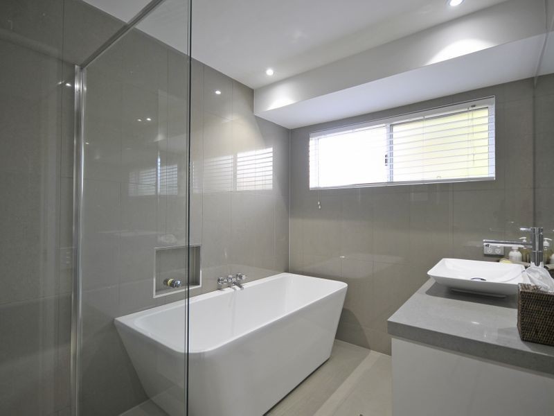 231 Nineteenth Avenue, Elanora QLD 4221