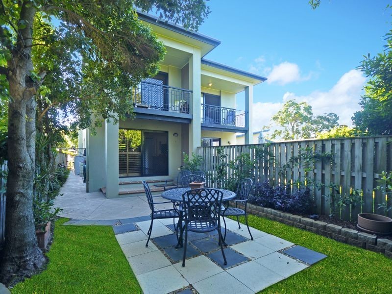 2/57 Laguna Avenue, Palm Beach QLD 4221