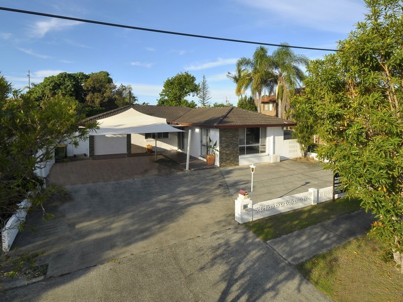 335 Adina Avenue, Bilinga QLD 4225