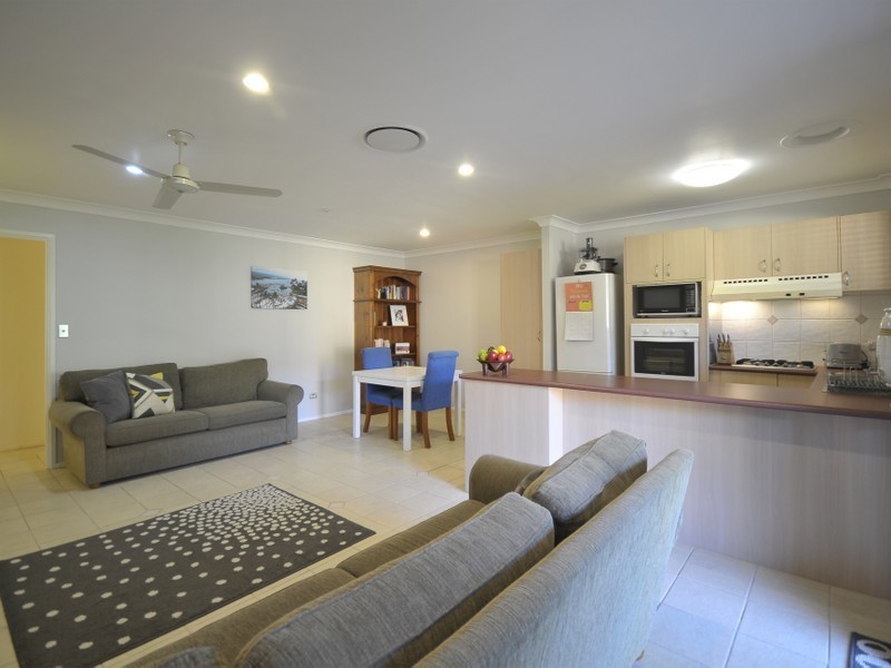 8/5 Lind Avenue, Palm Beach QLD 4221
