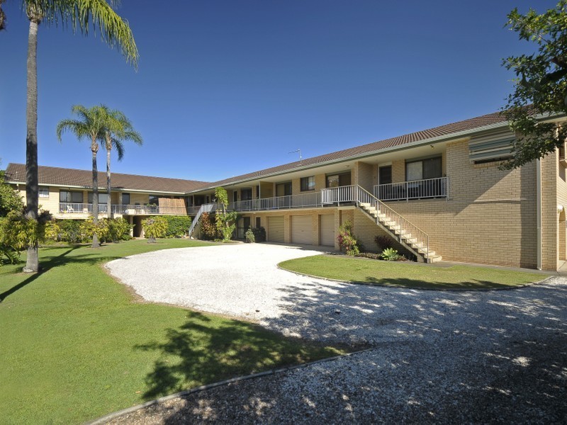 8/5 Lind Avenue, Palm Beach QLD 4221