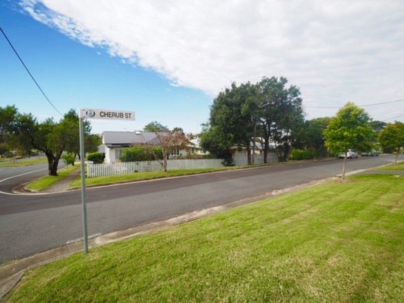 17 Cherub Street, Tugun QLD 4224