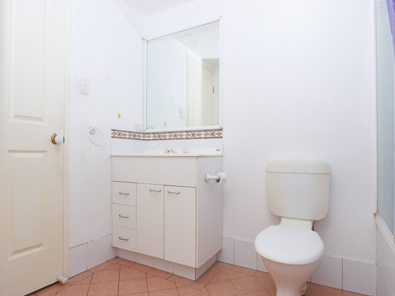 1/1260 Gold Coast Highway, Palm Beach QLD 4221