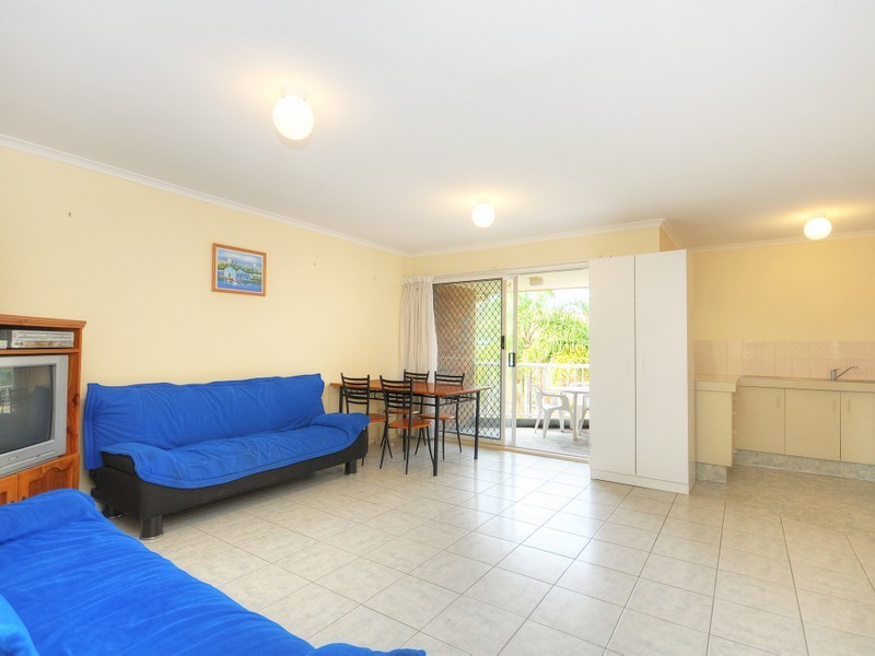 13/5 Rolan Court, Palm Beach QLD 4221