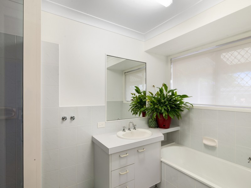 67 Bienvenue Drive, Currumbin Waters QLD 4223