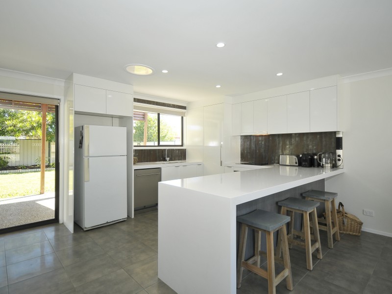 85 Ironbark Street, Elanora QLD 4221