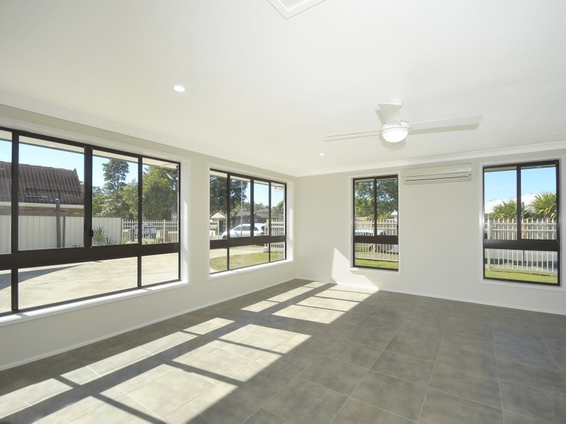 85 Ironbark Street, Elanora QLD 4221