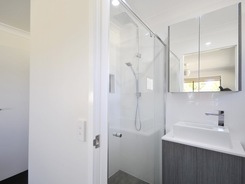 85 Ironbark Street, Elanora QLD 4221