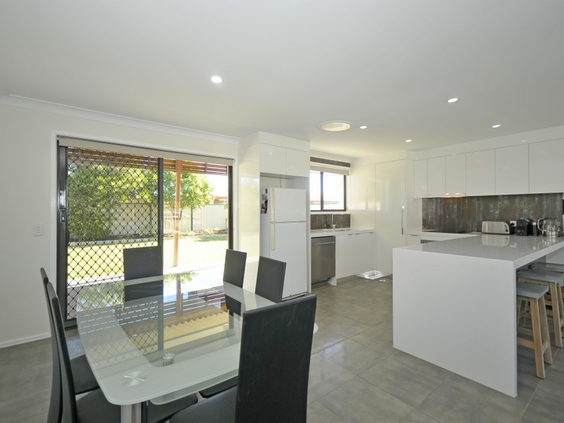 85 Ironbark Street, Elanora QLD 4221