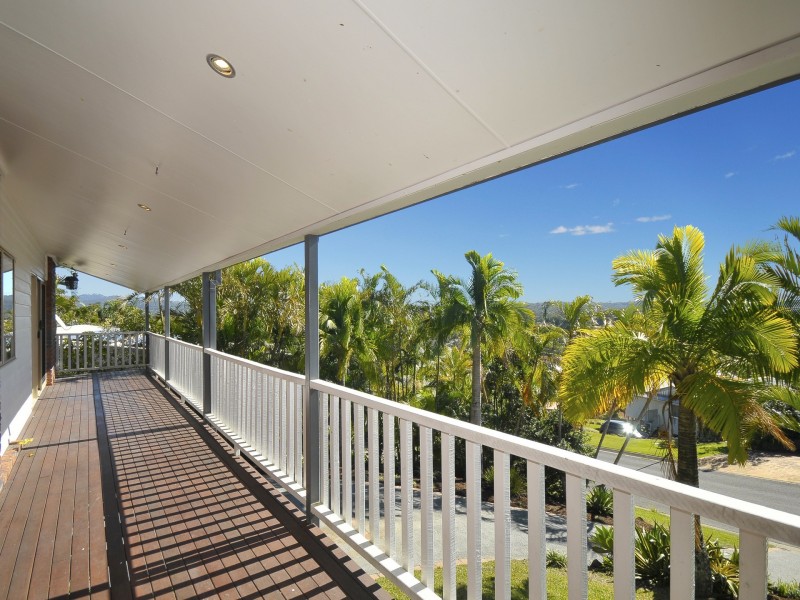 11 Correa Court, Elanora QLD 4221