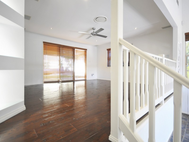 11 Correa Court, Elanora QLD 4221