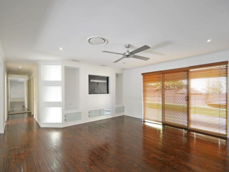 11 Correa Court, Elanora QLD 4221