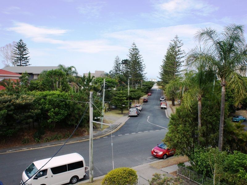 17/14 Mawarra Street, Palm Beach QLD 4221