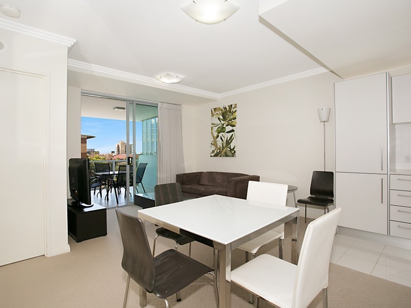 1202/10 Fifth Avenue, Palm Beach QLD 4221