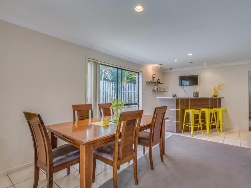 36 Tussock Crescent, Elanora QLD 4221