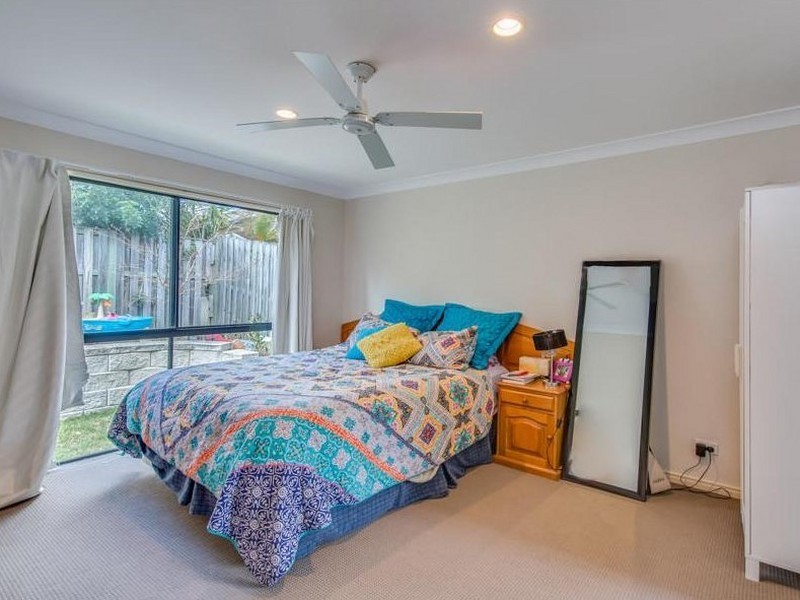 36 Tussock Crescent, Elanora QLD 4221