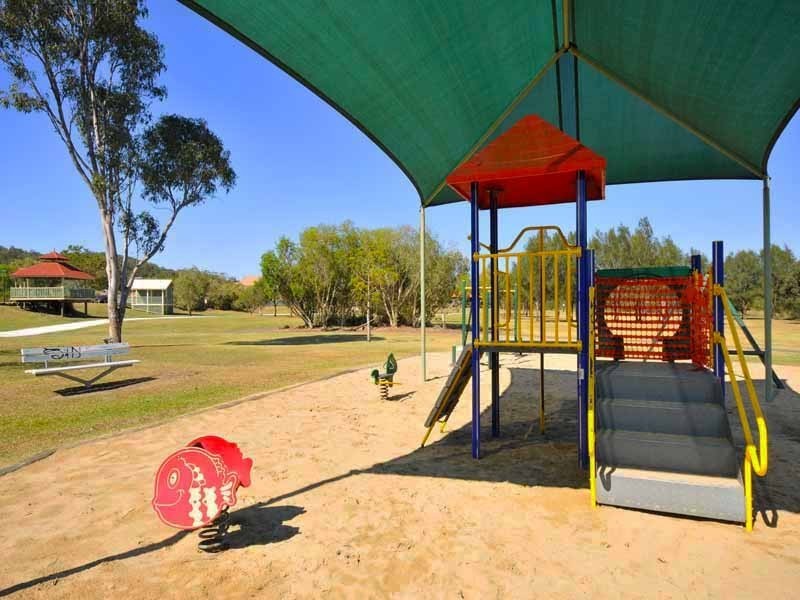 36 Tussock Crescent, Elanora QLD 4221