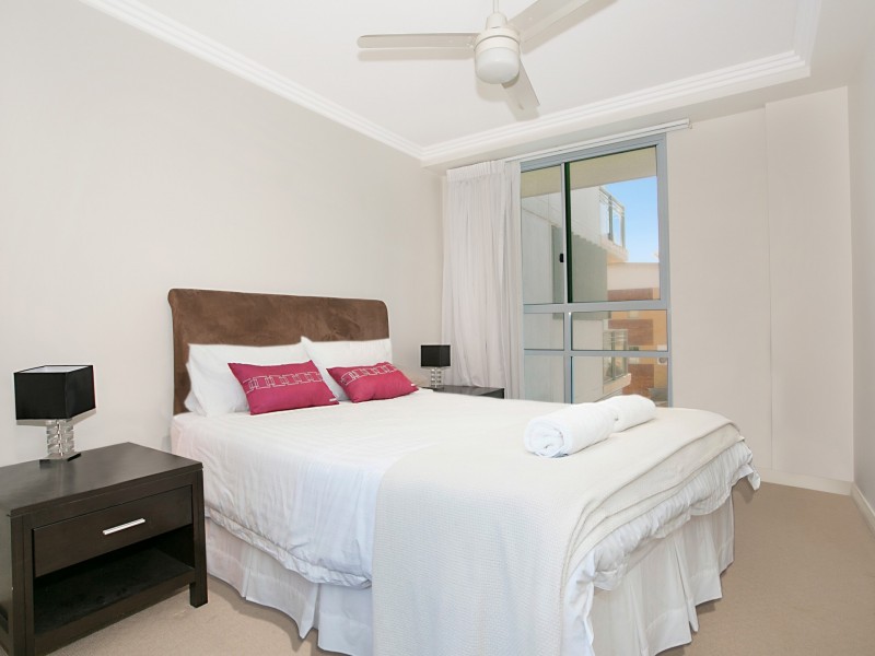 1602/10 Fifth Avenue, Palm Beach QLD 4221