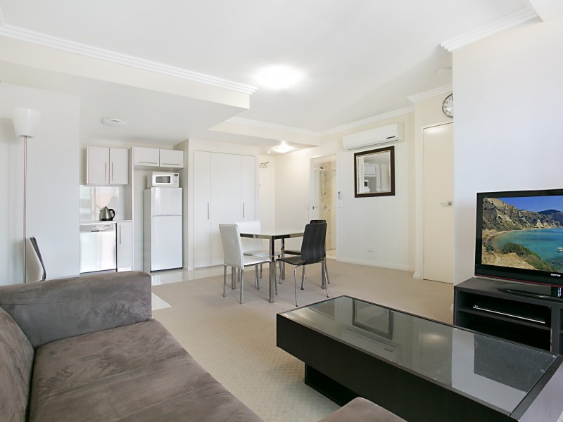 1602/10 Fifth Avenue, Palm Beach QLD 4221