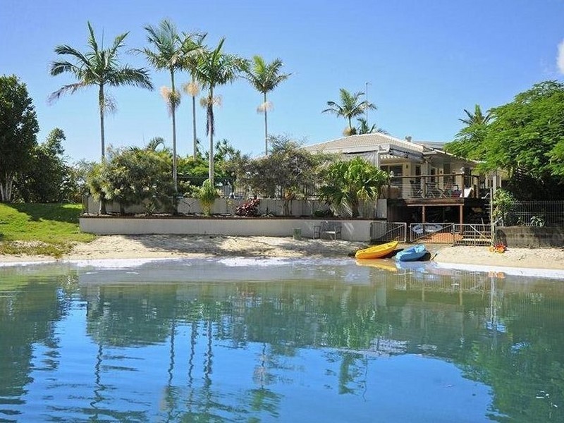 54 Melaleuca Drive, Palm Beach QLD 4221