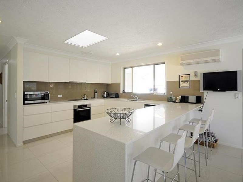 54 Melaleuca Drive, Palm Beach QLD 4221