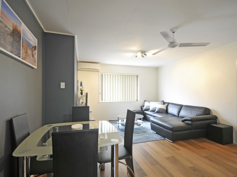 2/22 Twenty Seventh Avenue, Palm Beach QLD 4221