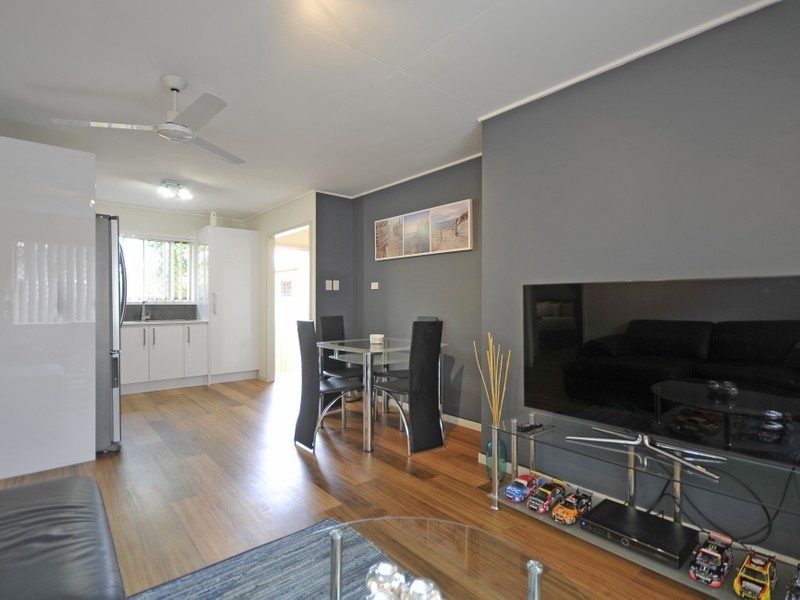 2/22 Twenty Seventh Avenue, Palm Beach QLD 4221