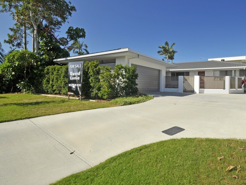 129 Tahiti Avenue, Palm Beach QLD 4221