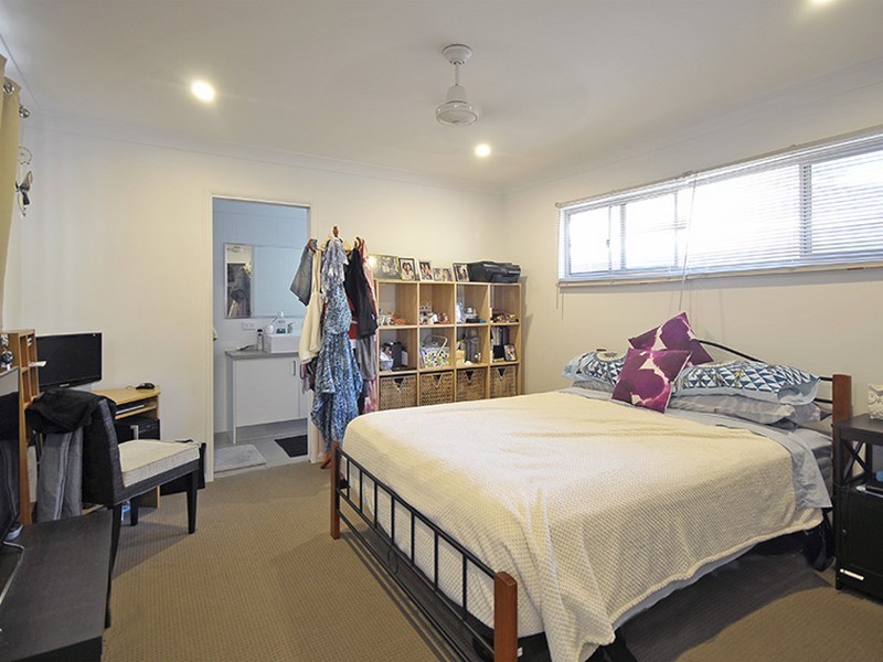 129 Tahiti Avenue, Palm Beach QLD 4221