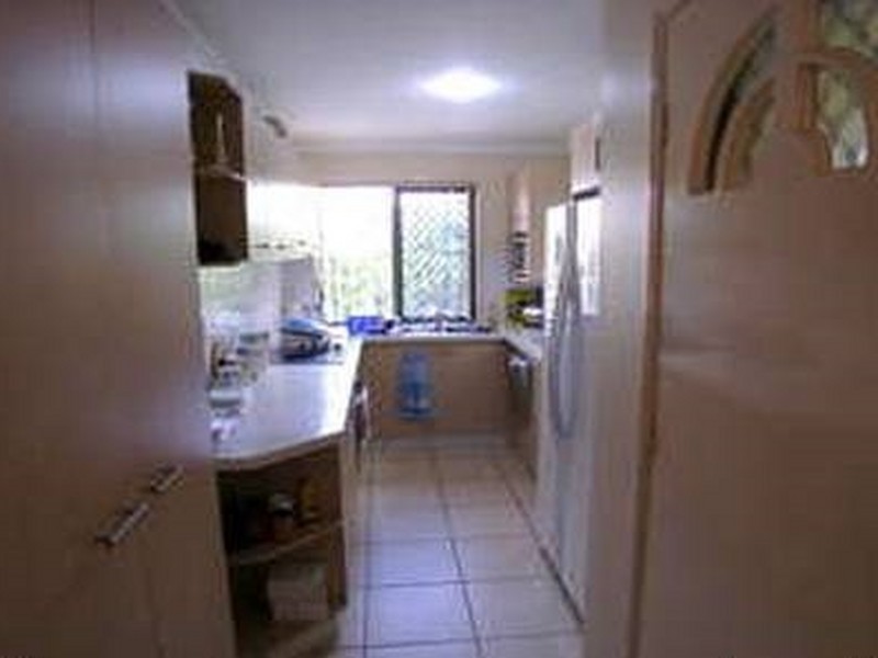 2 5 Cypress Terrace, Palm Beach QLD 4221