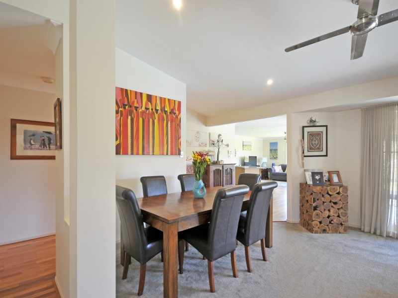 21 Tipuana Drive, Elanora QLD 4221