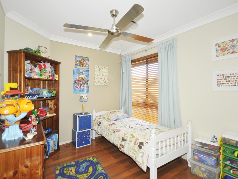 21 Tipuana Drive, Elanora QLD 4221