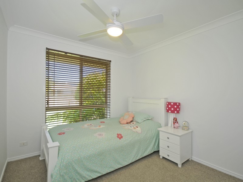 18 Saffron Street, Elanora QLD 4221