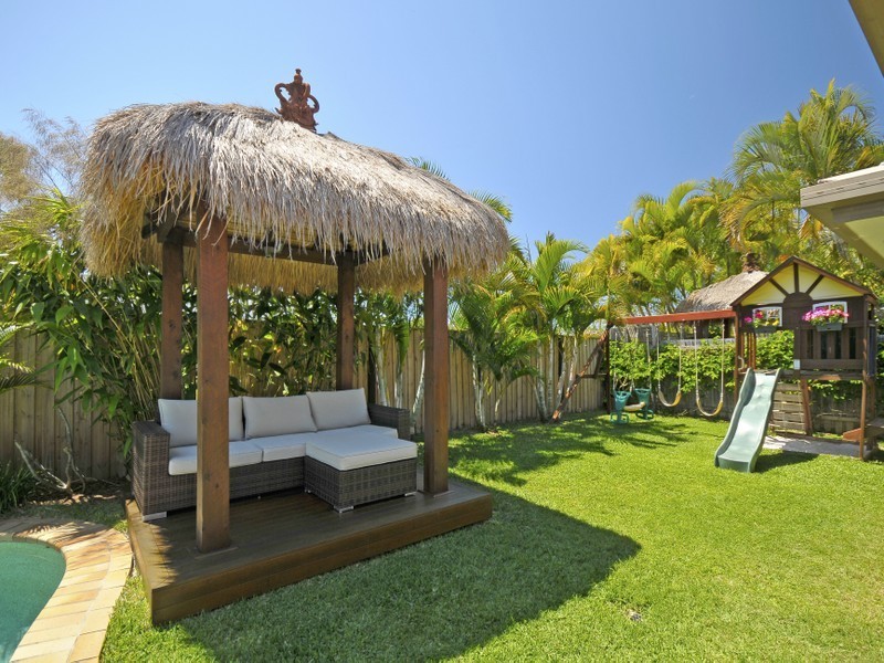 18 Saffron Street, Elanora QLD 4221