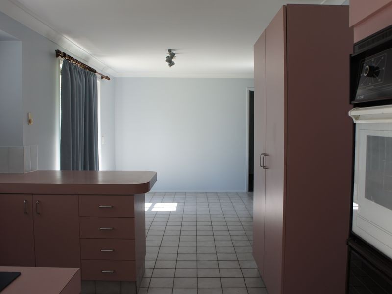 10 Balsa Street, Elanora QLD 4221