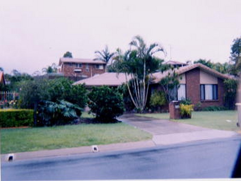 10 Balsa Street, Elanora QLD 4221