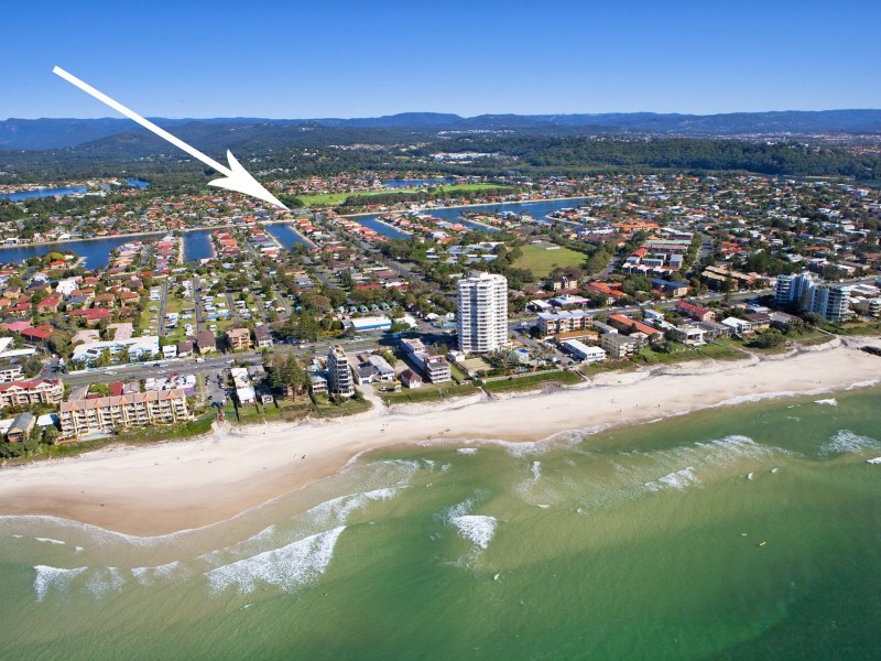 133 Mallawa Drive, Palm Beach QLD 4221