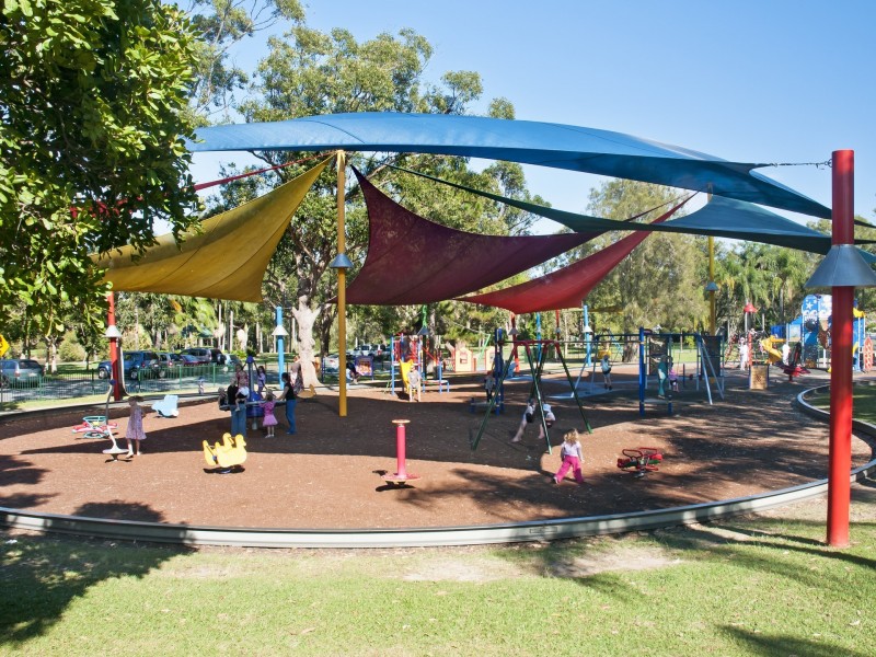 35 Mallawa Drive, Palm Beach QLD 4221