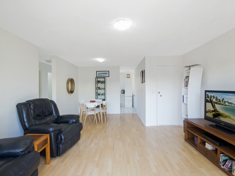 3/54 Sarawak Avenue, Palm Beach QLD 4221