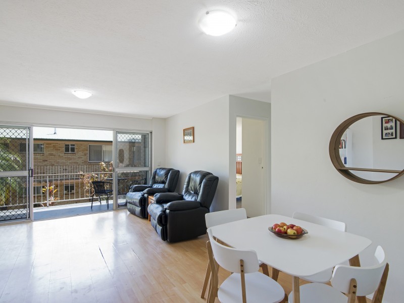 3/54 Sarawak Avenue, Palm Beach QLD 4221