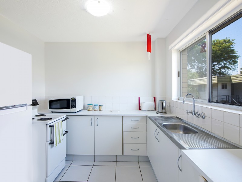 3/54 Sarawak Avenue, Palm Beach QLD 4221