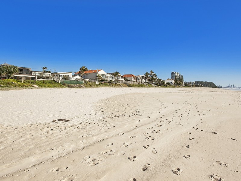 40 Spindle Street, Palm Beach QLD 4221