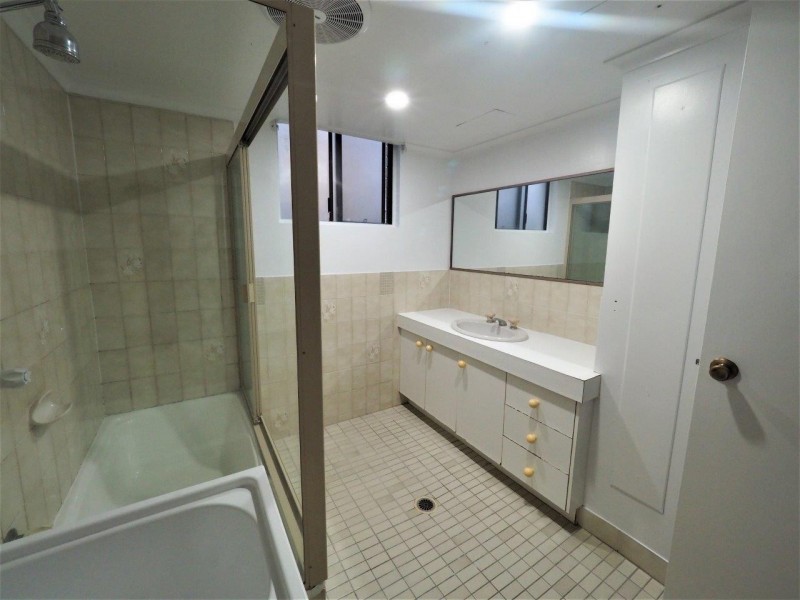 8/8 Mawarra Street, Palm Beach QLD 4221