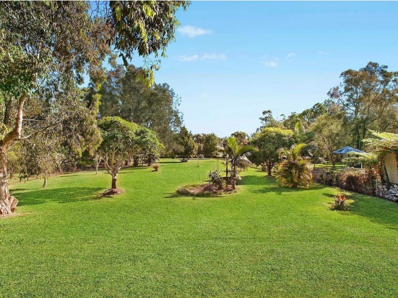 17 Daffodil Street, Tallebudgera QLD 4228