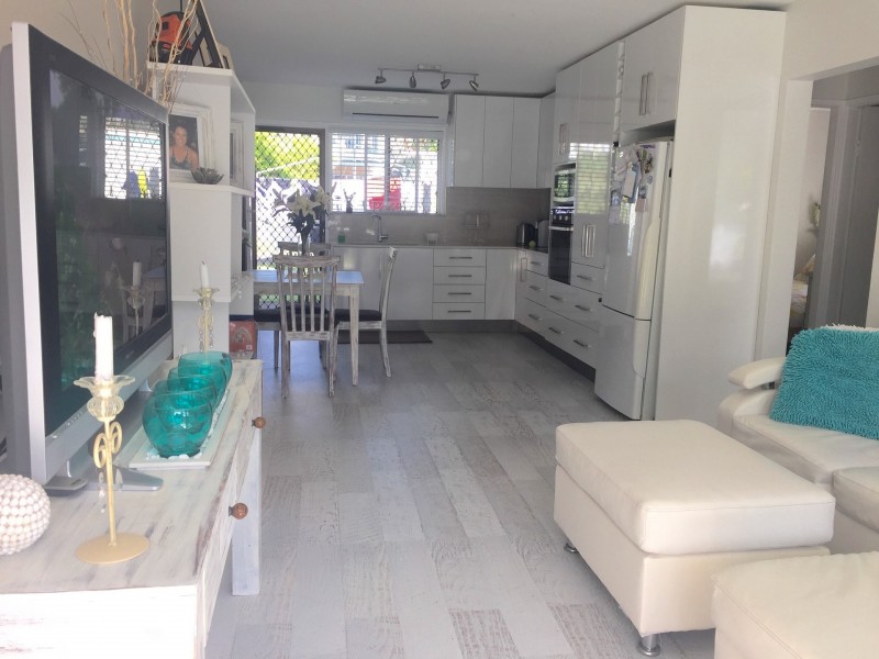 2/40 Murlong Crescent, Palm Beach QLD 4221