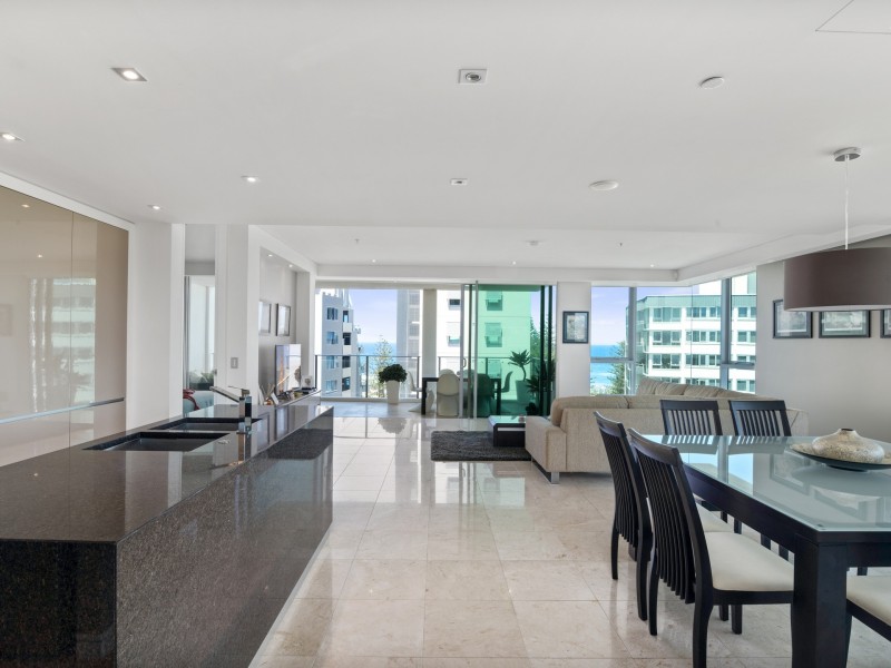 Unit 13/106-108 The Esplanade, Burleigh Heads QLD 4220