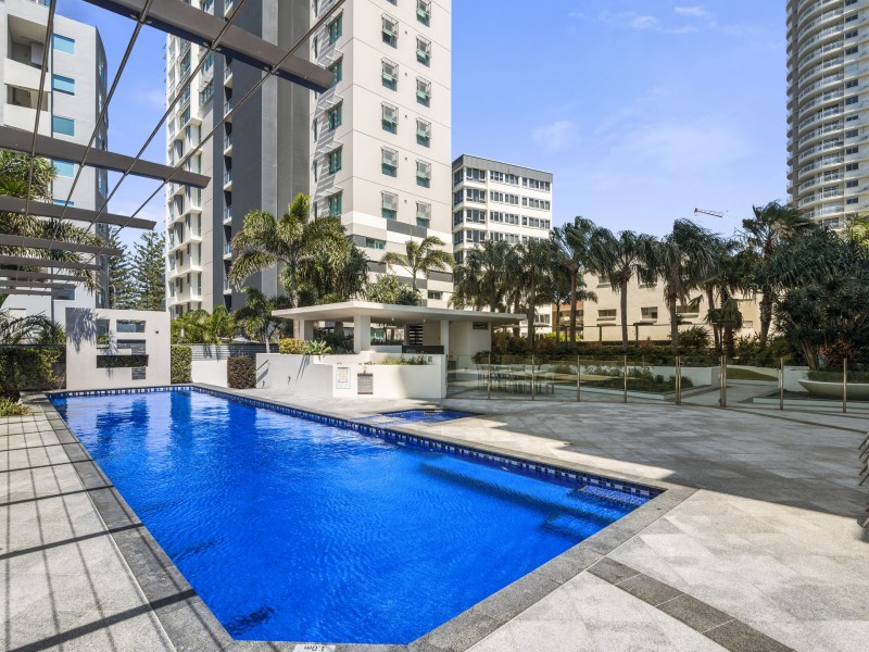 Unit 13/106-108 The Esplanade, Burleigh Heads QLD 4220