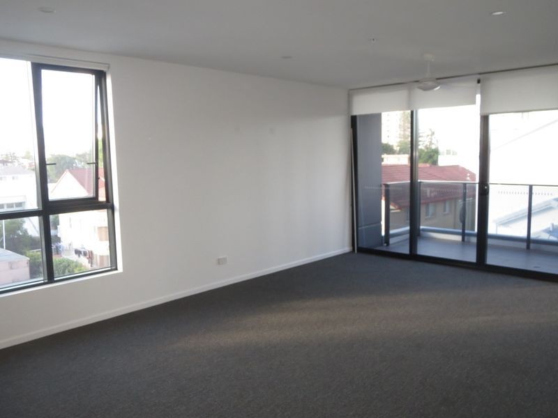 Apartment 12/2729 Gold Coast Highway, Broadbeach QLD 4218