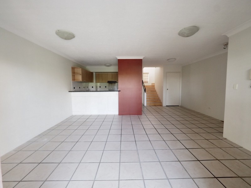 11/37 Australia Ave, Broadbeach QLD 4218