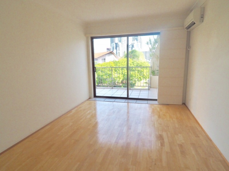 11/37 Australia Ave, Broadbeach QLD 4218